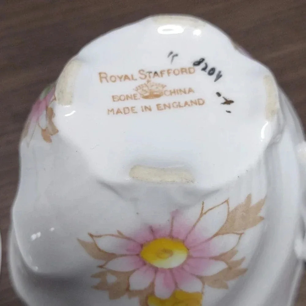 Royal Stafford Bone China England Floral Daisy Vintage - Picture 8 of 8